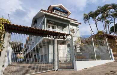 Imagem: A casa em condomínio possui 3 Dormitórios, 3 Banheiros, 2