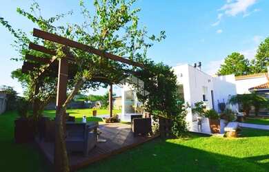 Imagem 9: Casa a venda. Churrasqueira, Ar-condicionado, 305-0m² de Áreae2 Vagas...