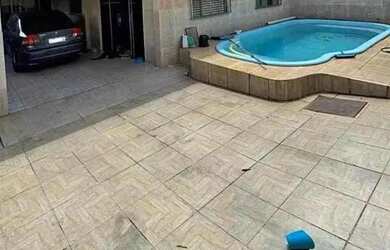 Imagem: A casa possui 2 Dormitórios, 1 Banheiro e está localizado