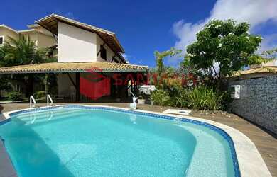 Imagem: A casa possui 4 Dormitórios, 1 Banheiro, 2 Vagas na garagem