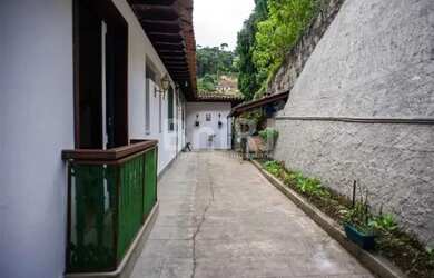 Imagem 4: EXCELENTE CASA - 04 QUARTOS , SENDO 02 SUITES- 03 VAGAS- QUITANDINHA -...