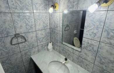 Imagem: A casa para alugar possui 1 Dormitório e 1 Banheiro e está