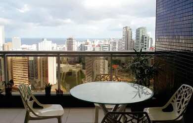 Imagem: O apartamento possui 1 Dormitório, 2 Banheiros, 1 Vaga na garagem