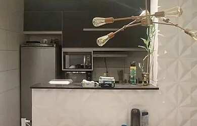 Imagem: O apartamento possui 2 Dormitórios, 1 Banheiro e 2 Vagas na