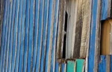 Imagem 2: Vende-se esta casa. Varanda, 1 Banheiroe3 Dormitórios