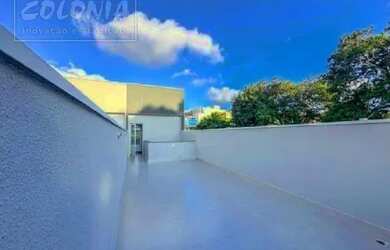 Imagem: A casa possui 3 Dormitórios, 3 Banheiros, 3 Vagas na garagem