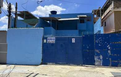 Imagem: O depósito possui 5 Vagas na garagem, 225m² de Área e está