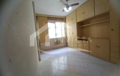 Imagem: A kitnet possui 1 Dormitório, 1 Banheiro, 32m² de Área e