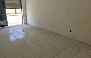 Imagem 6: Ponto, 40 m², aluguel por R$750/mês- Bairro Lagoa Redonda- Fortaleza-...