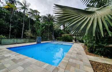 Imagem 3: Casa Alto Padrão para Venda em Balneario Praia do Perequê Guarujá-SP