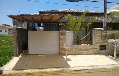 Imagem: A casa em condomínio possui 2 Dormitórios, 2 Banheiros, 1