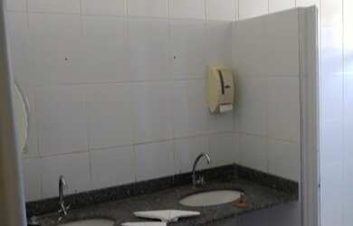 Imagem 11: Galpão com 2.200 metros no Civit II com dois pórticos 10 e 30 tonetadas