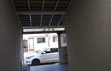 Imagem: A casa em condomínio possui 2 Dormitórios, 2 Banheiros e