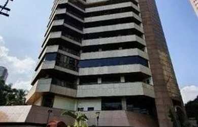 Imagem: O apartamento possui 4 Dormitórios, 5 Banheiros, 4 Vagas na