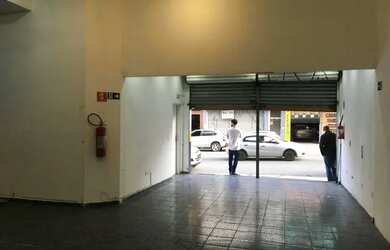 Imagem: O depósito possui 120m² de Área e está localizado em Centro