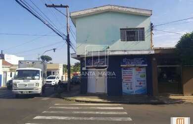 Imagem: O depósito possui 1 Vaga na garagem e 184m² de Área e está