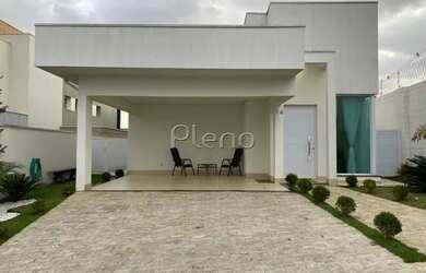 Imagem: A casa em condomínio possui 3 Dormitórios, 1 Banheiro, 4 Vagas