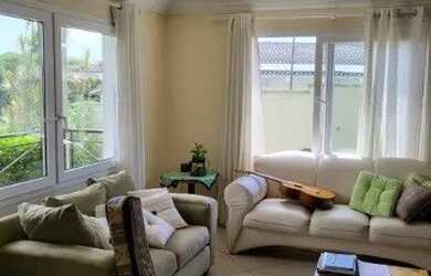 Imagem 3: CASA CARAPICUÍBA. Piscina, Churrasqueira, 540m² de Áreae5 Vagas na...