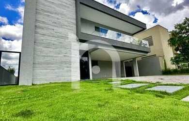 Imagem: O apartamento possui 4 Dormitórios, 5 Banheiros, 4 Vagas na