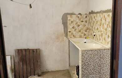 Imagem: A casa possui 3 Dormitórios, 3 Banheiros, 1 Vaga na garagem