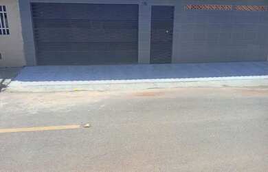 Imagem: A casa possui 3 Dormitórios, 1 Banheiro, 110m² de Área e