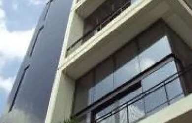 Imagem: O depósito possui 1 Vaga na garagem e 63m² de Área e está