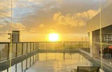 Imagem: O apartamento possui Acomodam 2 pessoas, 1 Vaga na garagem e