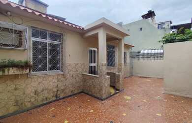 Imagem: A casa possui 2 Dormitórios, 1 Banheiro, 60m² de Área e