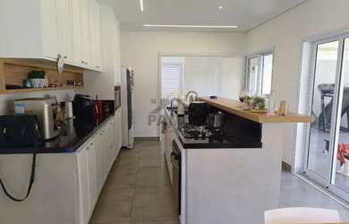 Imagem 6: Aconchegante, integrada, casa térrea e grande terreno gramado no Condomínio...