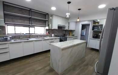 Imagem 4: Imóvel para venda tem 270 metros quadrados com 4 quartos em Ponta Verde...