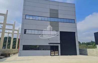 Imagem: O depósito possui 930m² de Área e está localizado em Portão