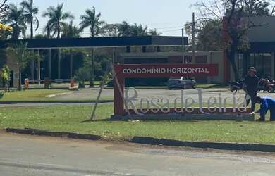 Imagem: O terreno possui 248m² de Área e está localizado em Rosa