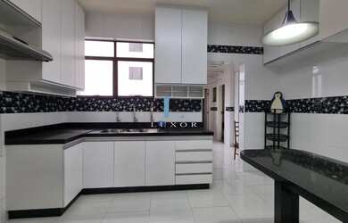 Imagem: O apartamento possui 4 Dormitórios, 3 Banheiros, 3 Vagas na