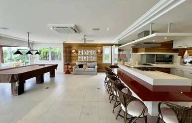 Imagem 2: Casa Em condominio de Golfe - 6 Suites, sacada com vista para o campo...