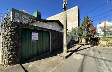 Imagem 2: Casa em Montes Claros, no bairro Todos os Santos, para venda