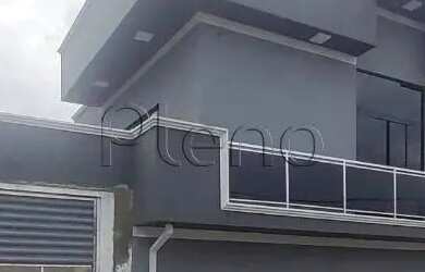 Imagem: A casa possui 3 Dormitórios, 3 Banheiros, 3 Vagas na garagem