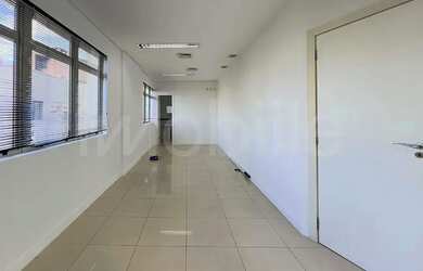 Imagem 3: Sala comercial no Centro Empresarial Embraed em Itajaí