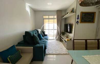 Imagem: O apartamento possui 3 Dormitórios, 1 Banheiro, 2 Vagas na