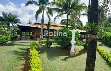 Imagem: A fazenda possui 250m² de Área e está localizado em Chácaras