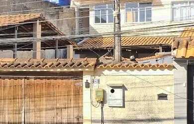 Imagem: A casa possui 2 Dormitórios, 1 Banheiro, 1 Vaga na garagem