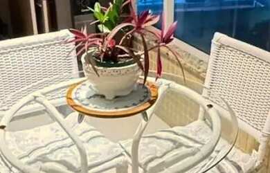 Imagem: O apartamento possui 1 Dormitório, 1 Banheiro, 2 Vagas na garagem