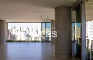 Imagem: O apartamento possui 3 Dormitórios, 5 Banheiros, 4 Vagas na