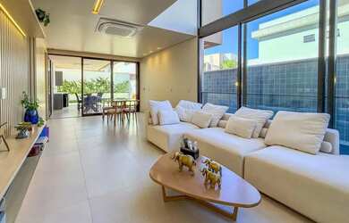 Imagem: A casa em condomínio à venda possui 4 Dormitórios, 5 Banheiros