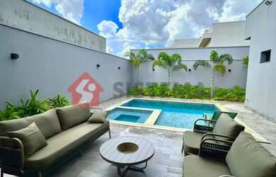 Imagem: A casa em condomínio possui 3 Dormitórios, 4 Banheiros, 2