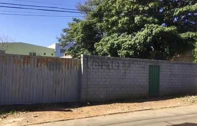 Imagem: O terreno possui 1.000m² de Área e está localizado em Parque