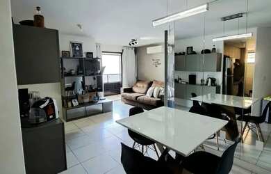 Imagem: O apartamento possui 2 Dormitórios, 2 Banheiros, 1 Vaga na