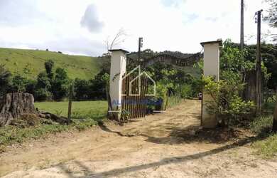 Imagem: A fazenda possui 10m² de Área e está localizado em Jardim