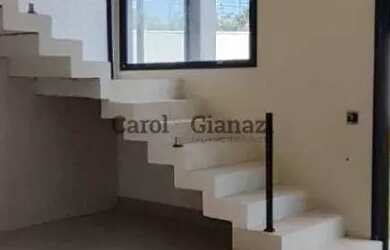 Imagem: A casa possui 3 Dormitórios, 4 Banheiros, 4 Vagas na garagem