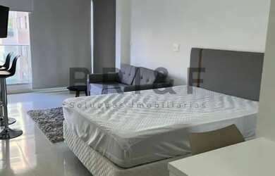 Imagem: O apartamento possui 1 Dormitório, 1 Banheiro, 1 Vaga na garagem