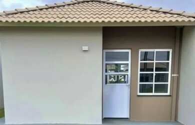 Imagem: A casa em condomínio possui 2 Dormitórios, 1 Banheiro, 2 Vagas